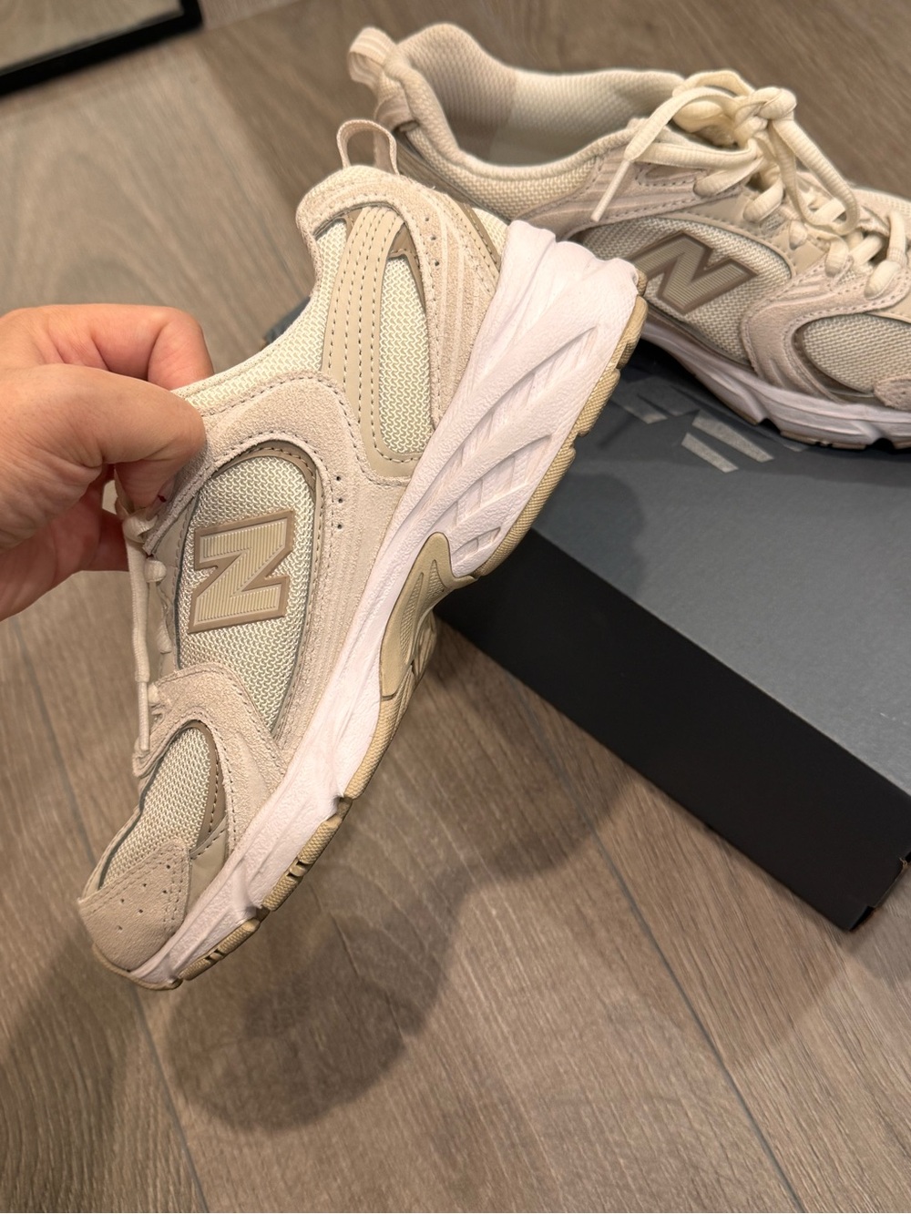 New Balance Women's Cream/Tan Athletic Sneakers